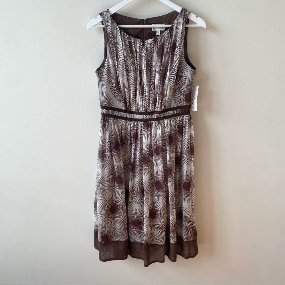 Carmen Marc Valvo 100% Silk Brown and Cream Patterned Dress Size 10 NWT